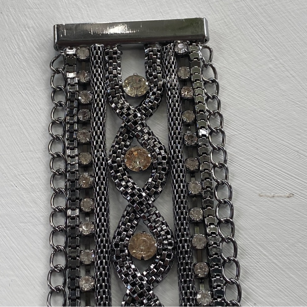 Chain & Rhinestone Bracelet - Picture 9 of 12